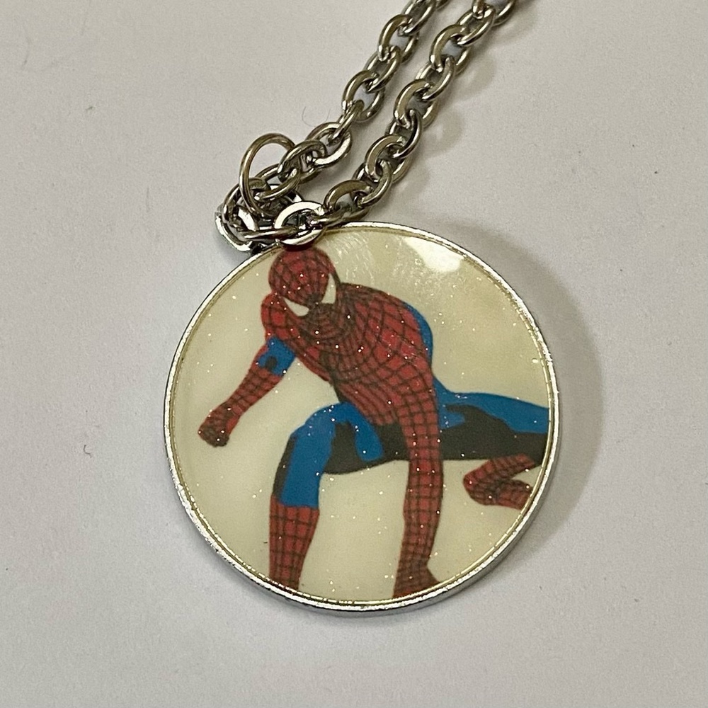 Vintage, 5-pc of Marvel Pendant Necklaces - Picture 4 of 11
